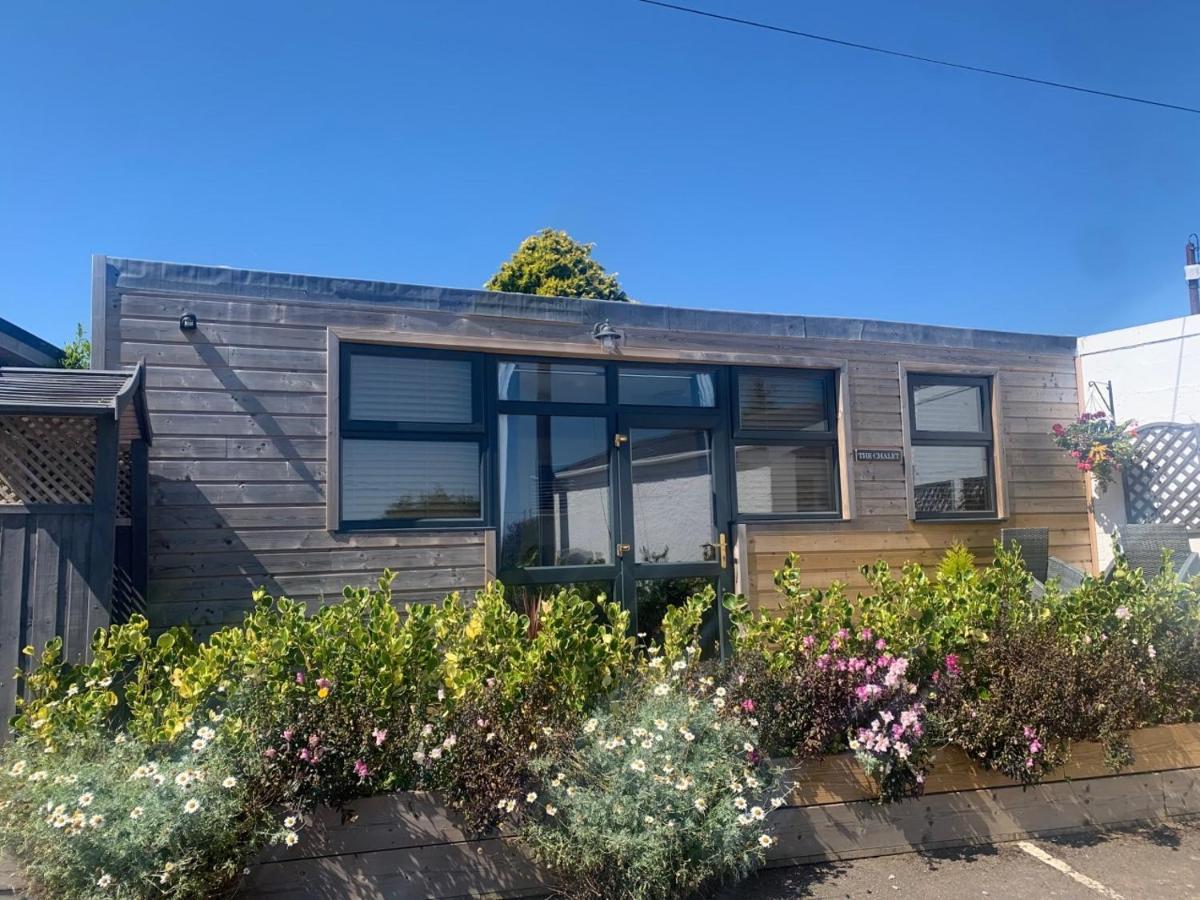 1-Bedroom Chalet With Parking On Site Looe Eksteriør bilde